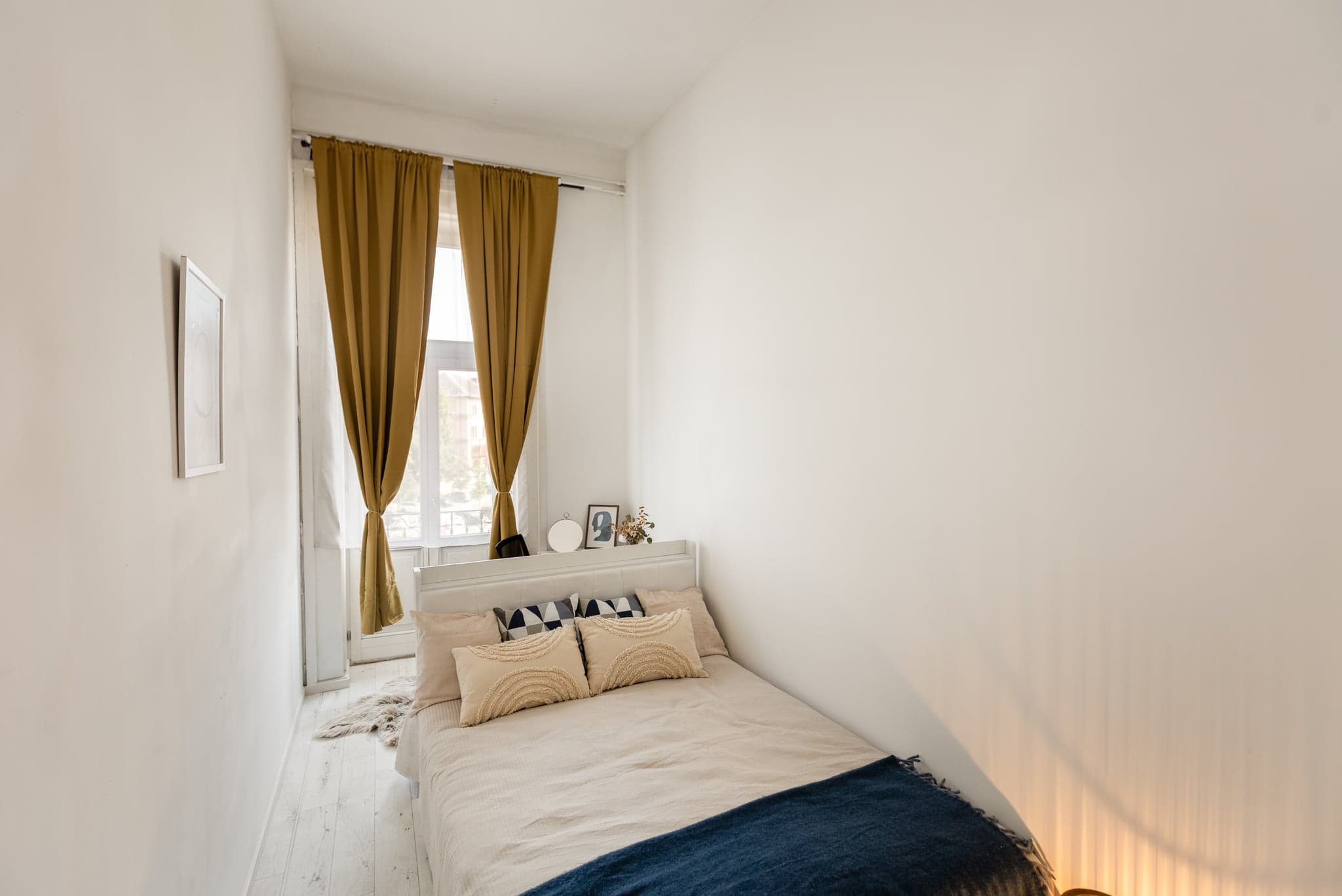 Large Private Room at Thököly út 18