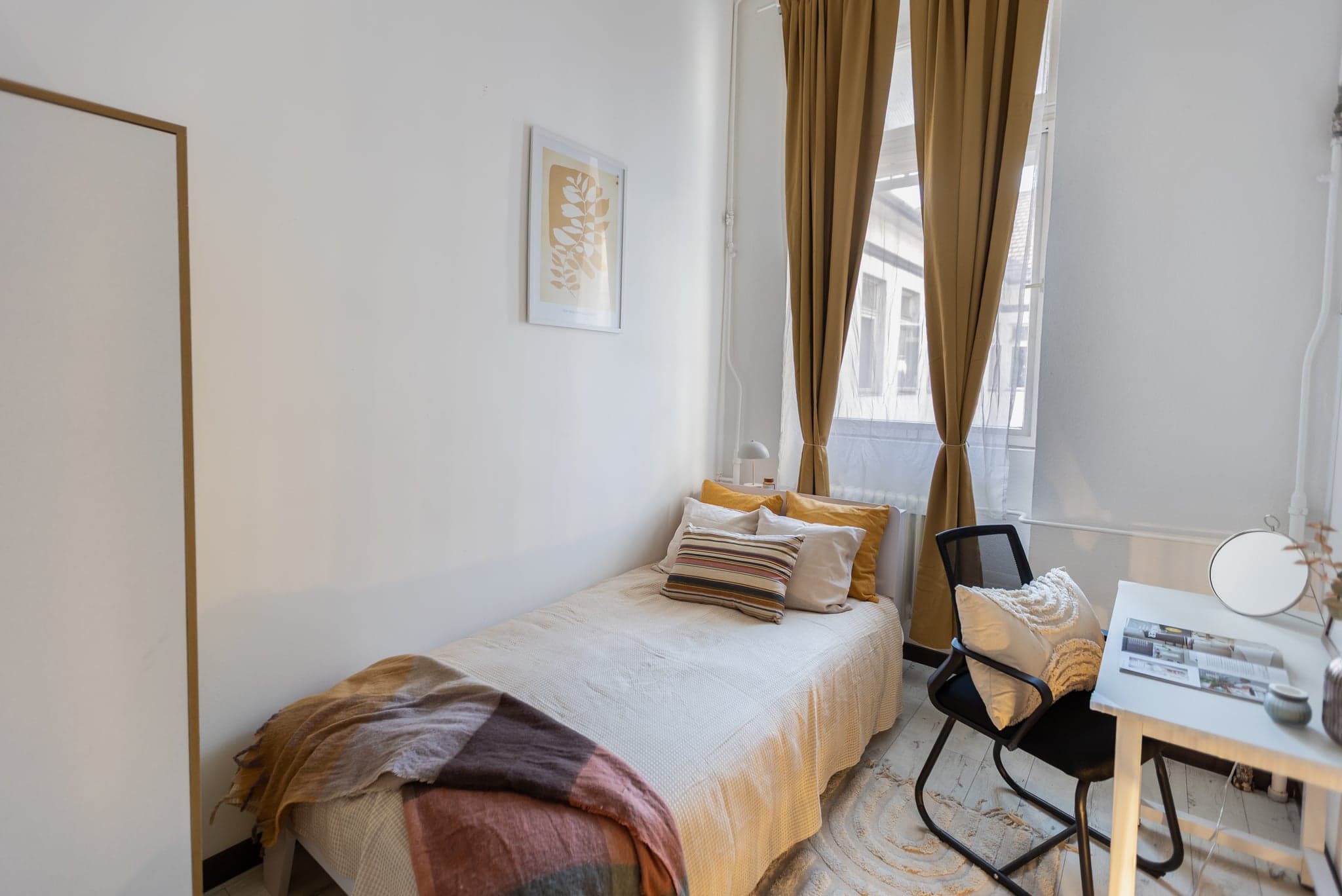 Private Room at Thököly út 18