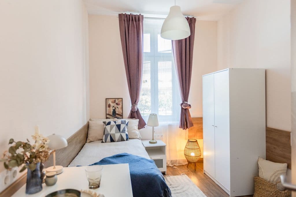 Private Ensuite at Thököly út 6