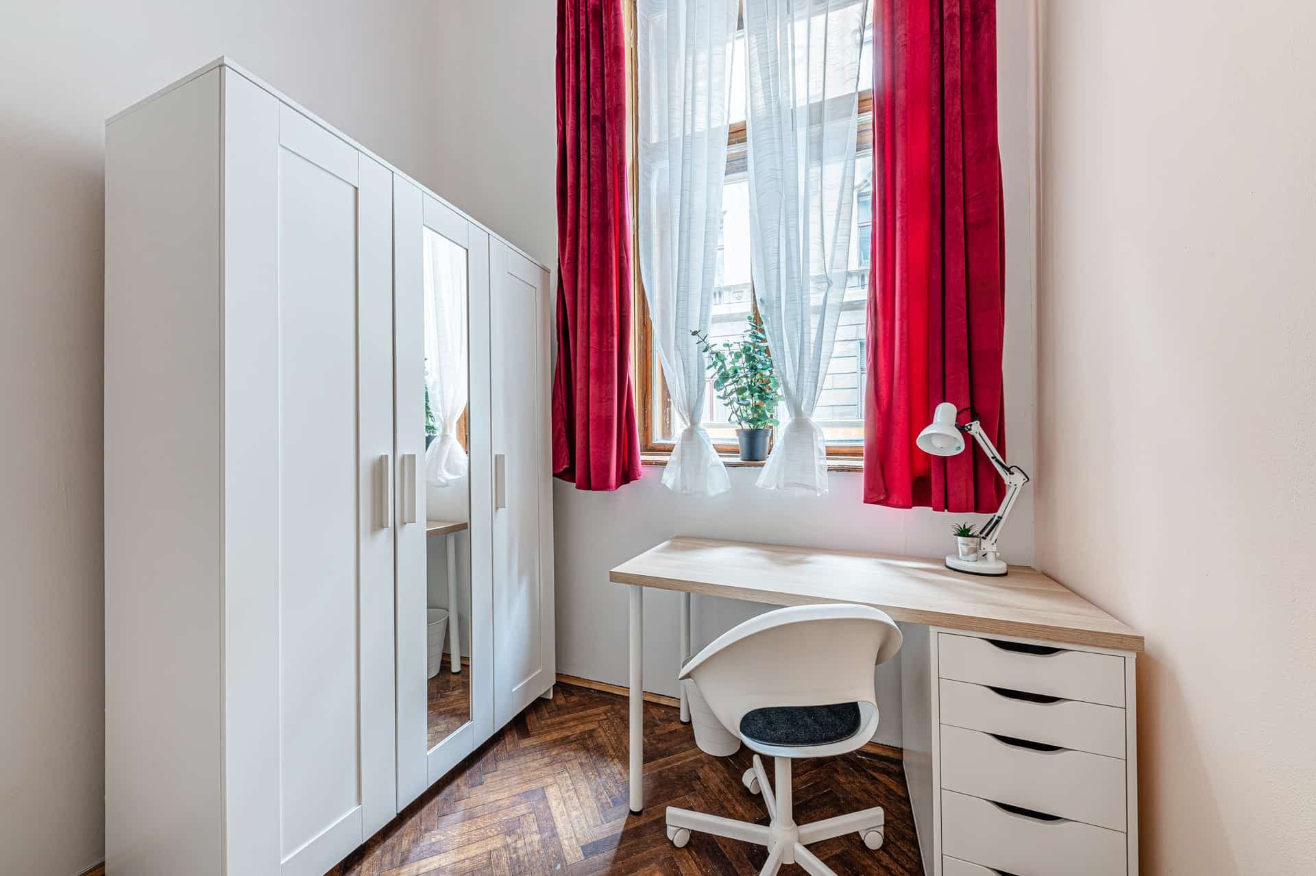 A room at Csengery utca 19, image 2 of 4